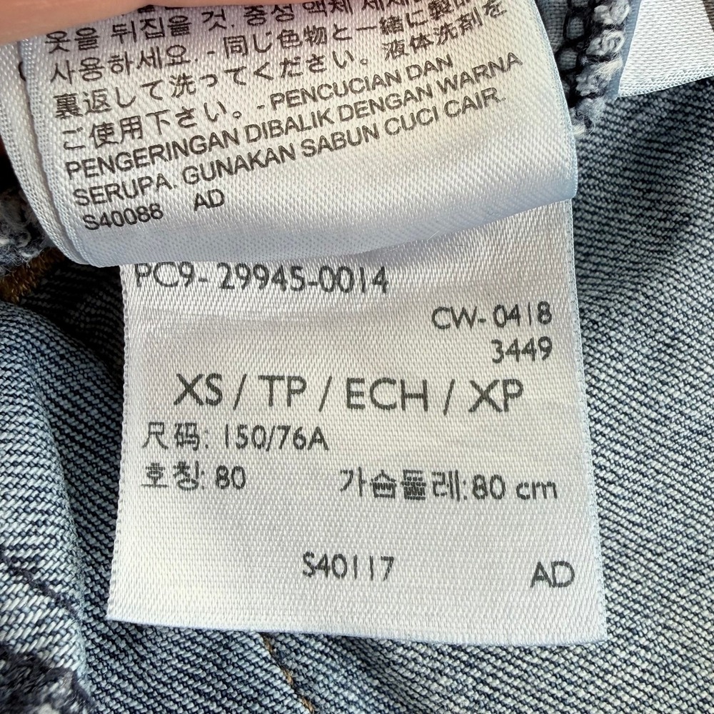 Levi's Women's Original Trucker Jacket‎ - Light Wash Denim - Size XS - Picture 6 of 7